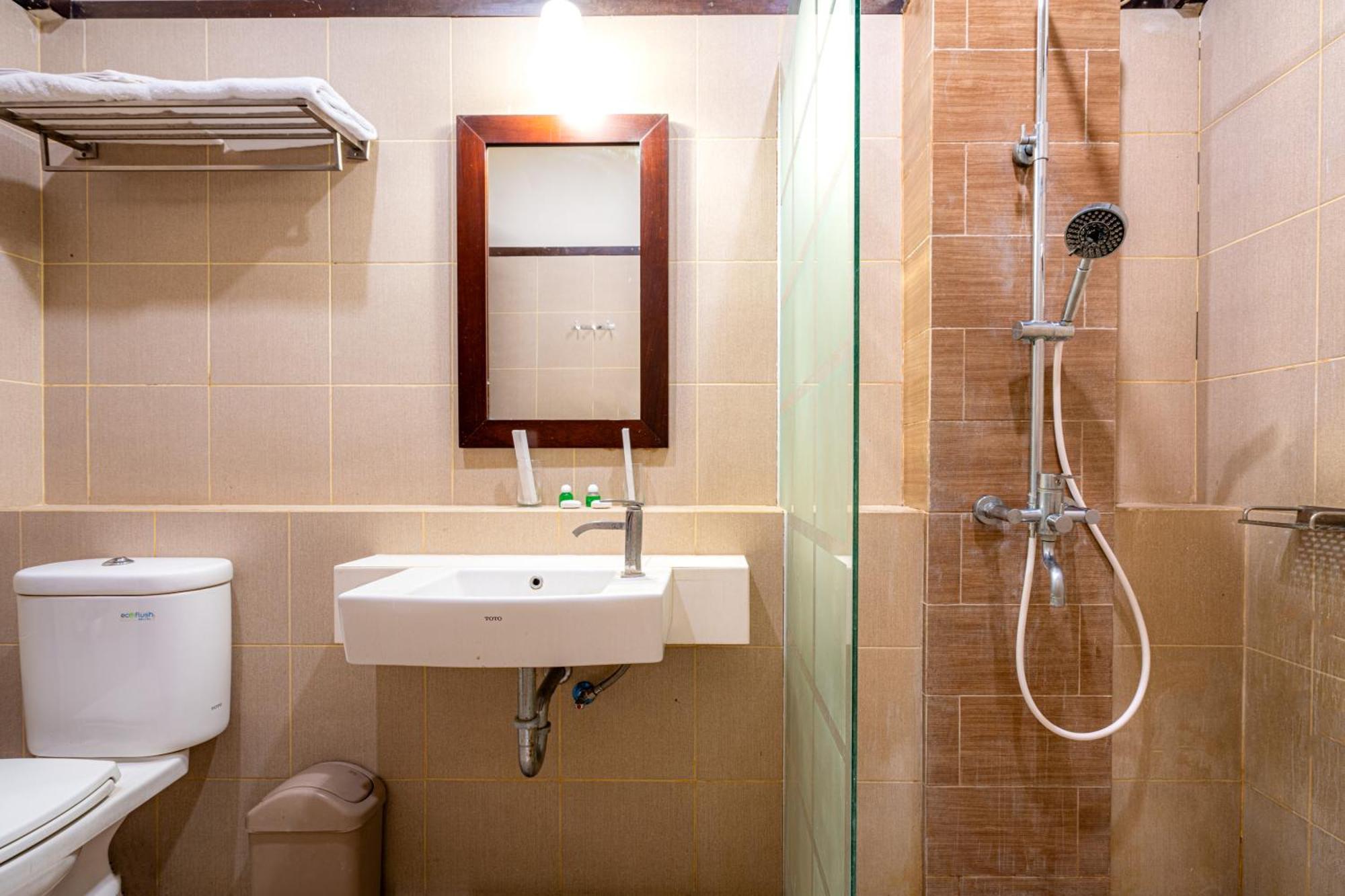 Samawa Transit Hotel Sumbawa Besar Экстерьер фото