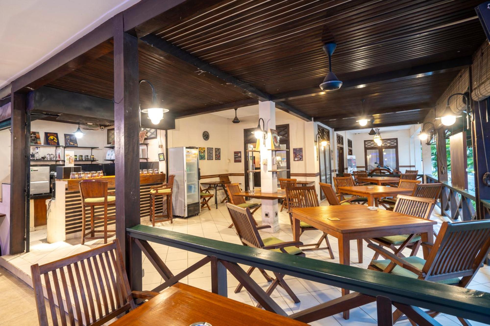 Samawa Transit Hotel Sumbawa Besar Экстерьер фото
